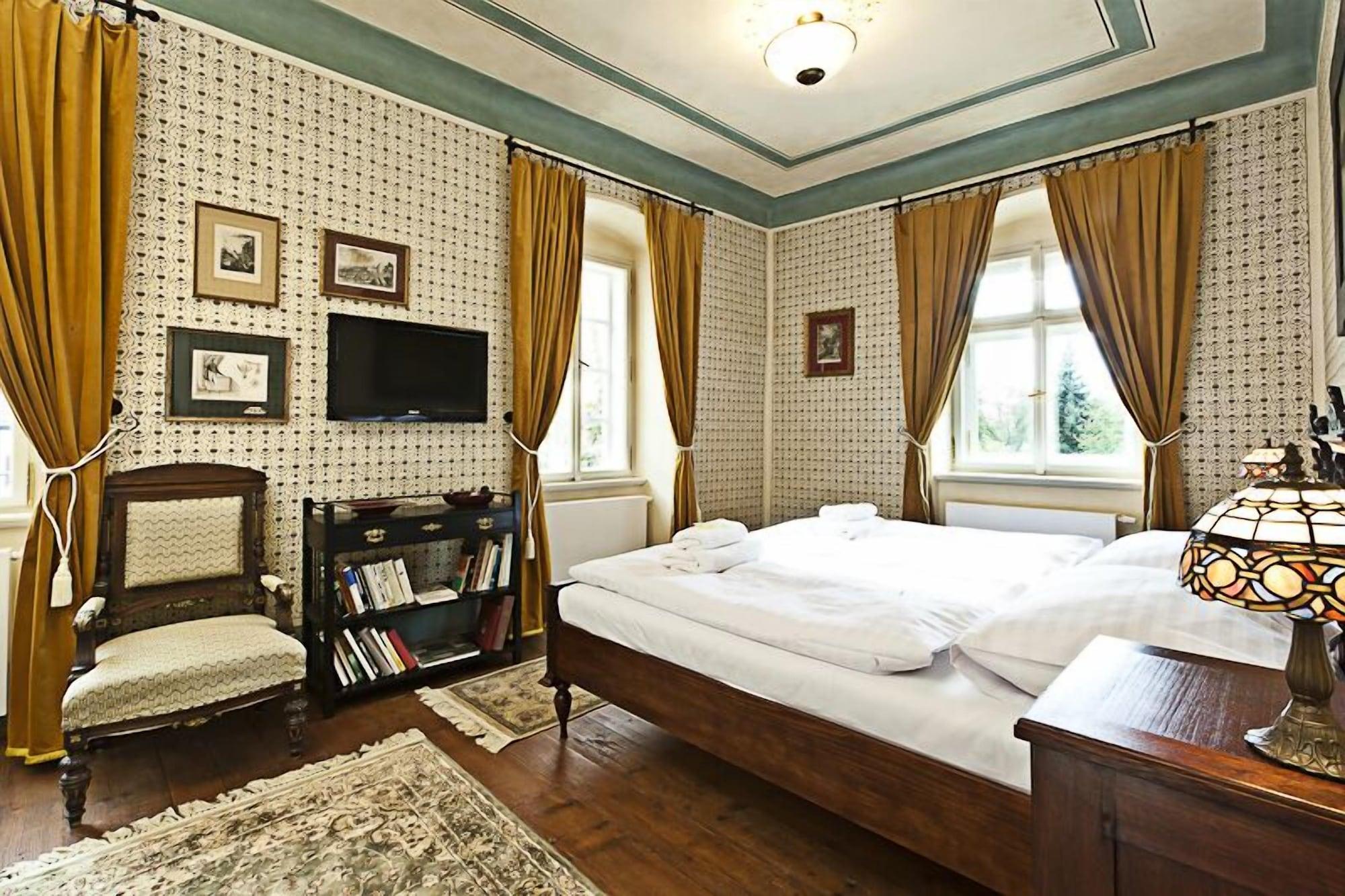 Hotel Latran Чеський Крумлов Екстер'єр фото